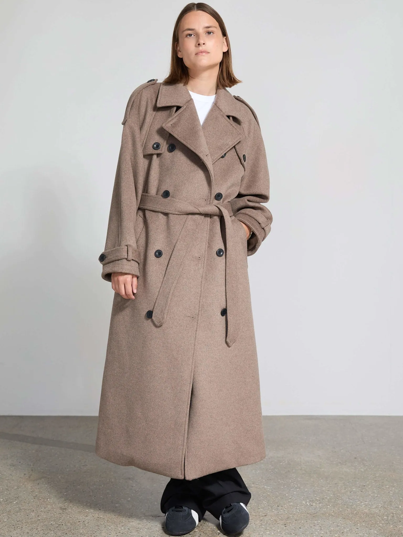 BEA WOOL COAT - DARK BEIGE