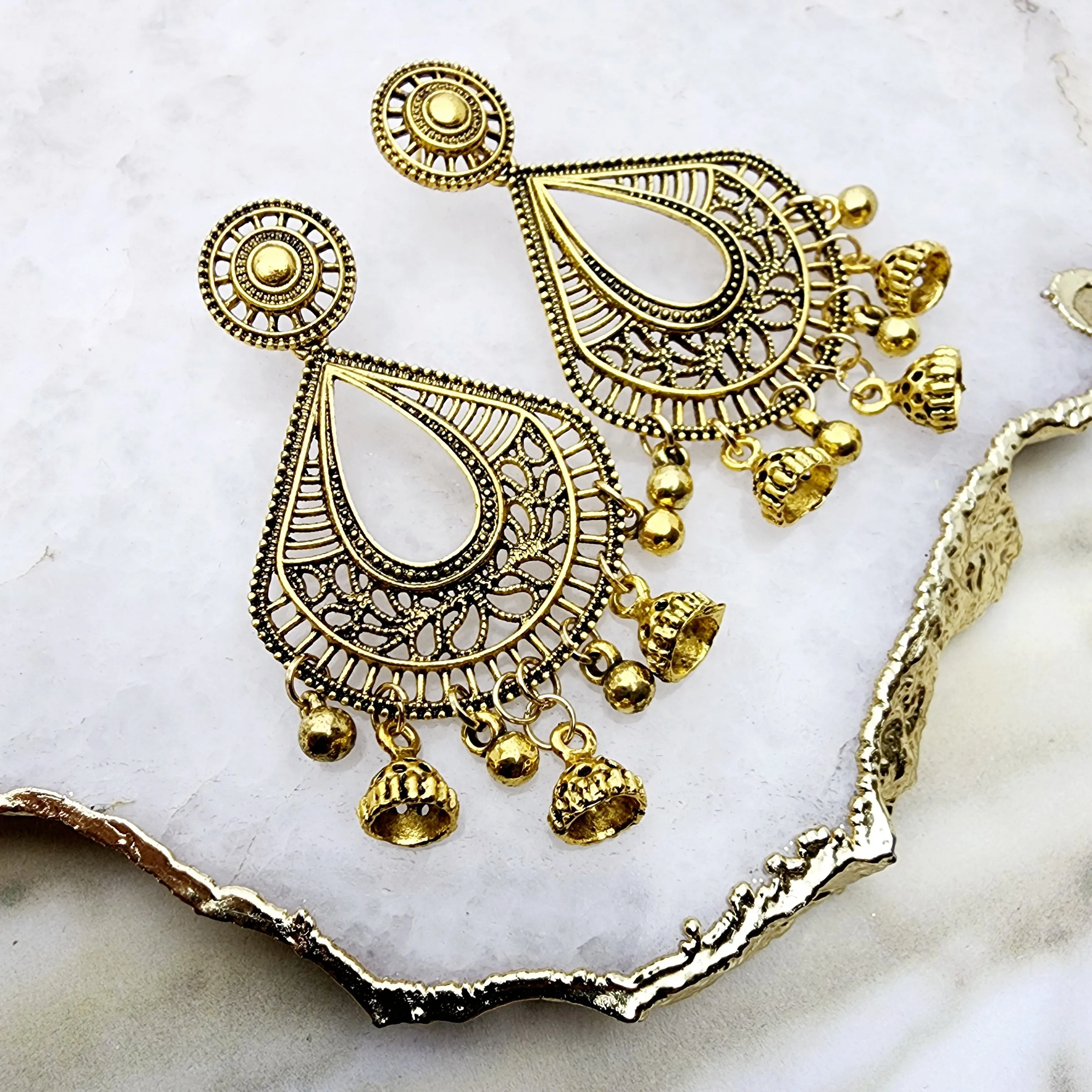 Chanchal Earrings