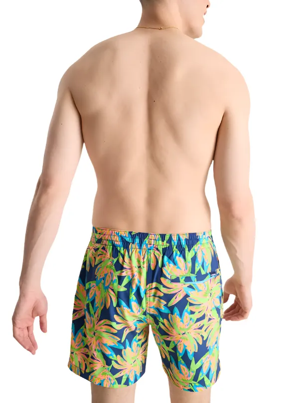 Chubbies Mens The Ocean Flowers 5.5 Classic Swim Trunks