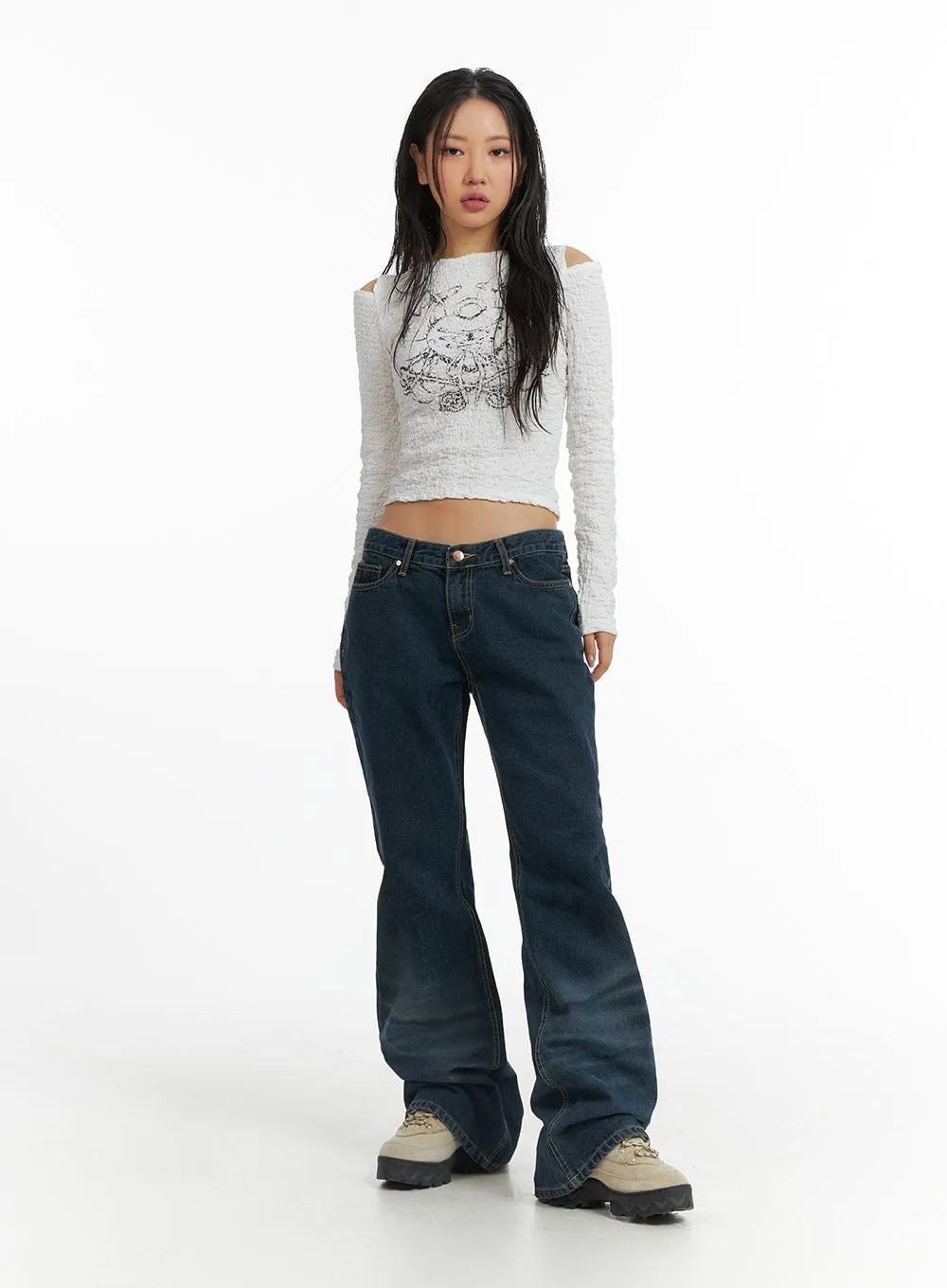 Low Waist Buttoned Flared Jeans CJ425