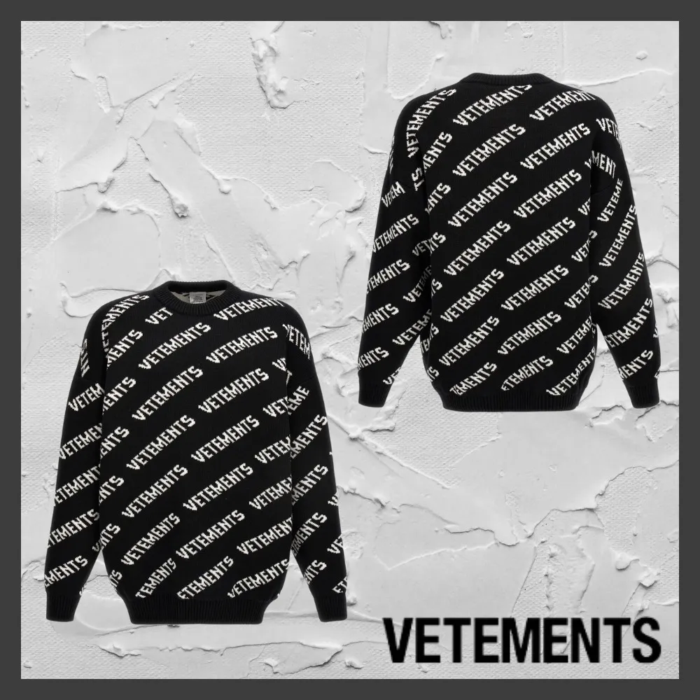 VETEMENTS  |Crew Neck Wool Street Style Long Sleeves Logo Sweaters