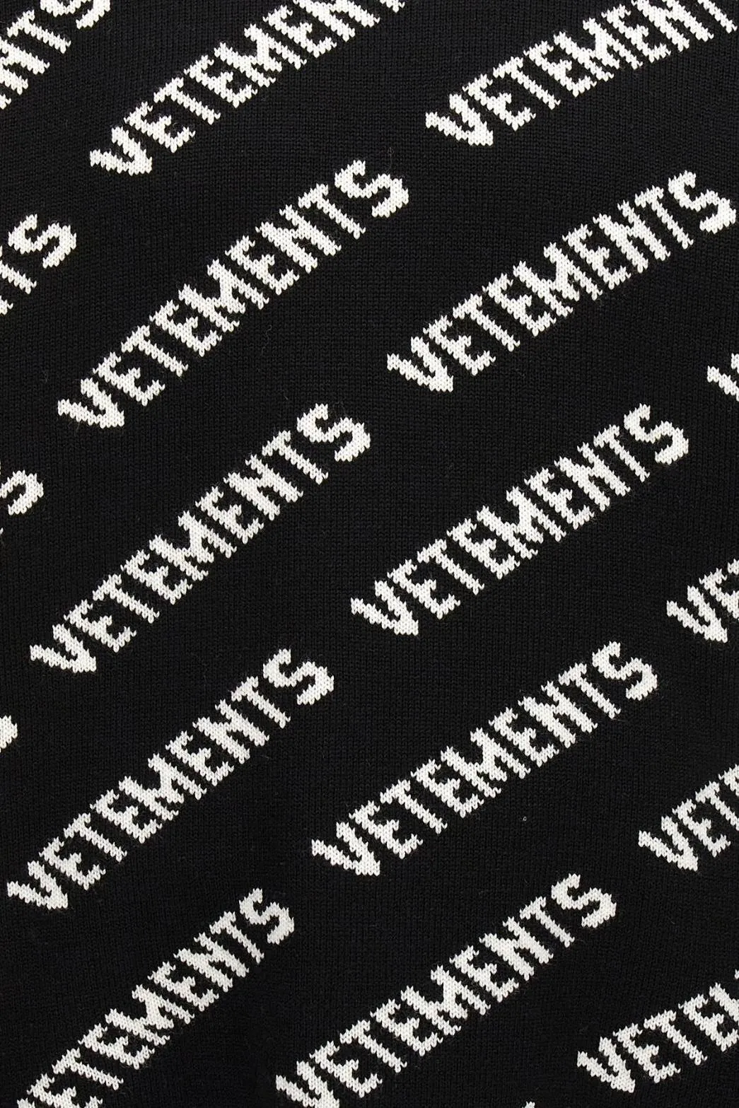 VETEMENTS  |Crew Neck Wool Street Style Long Sleeves Logo Sweaters